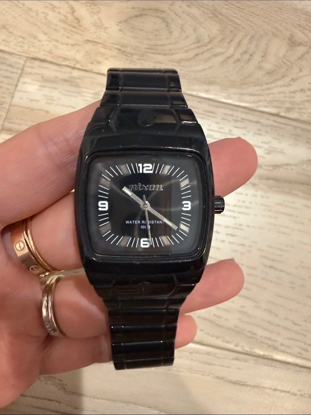 Nixon watch